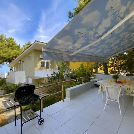 Villa Helios Seafront Rachoni - 3 Bedrooms 7 Guests