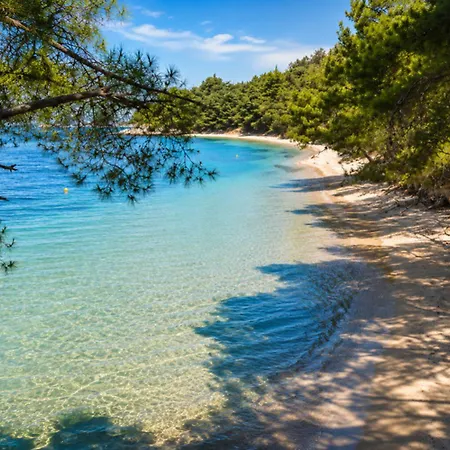 Helios Seafront Rachoni - 3 Bedrooms 7 Guests